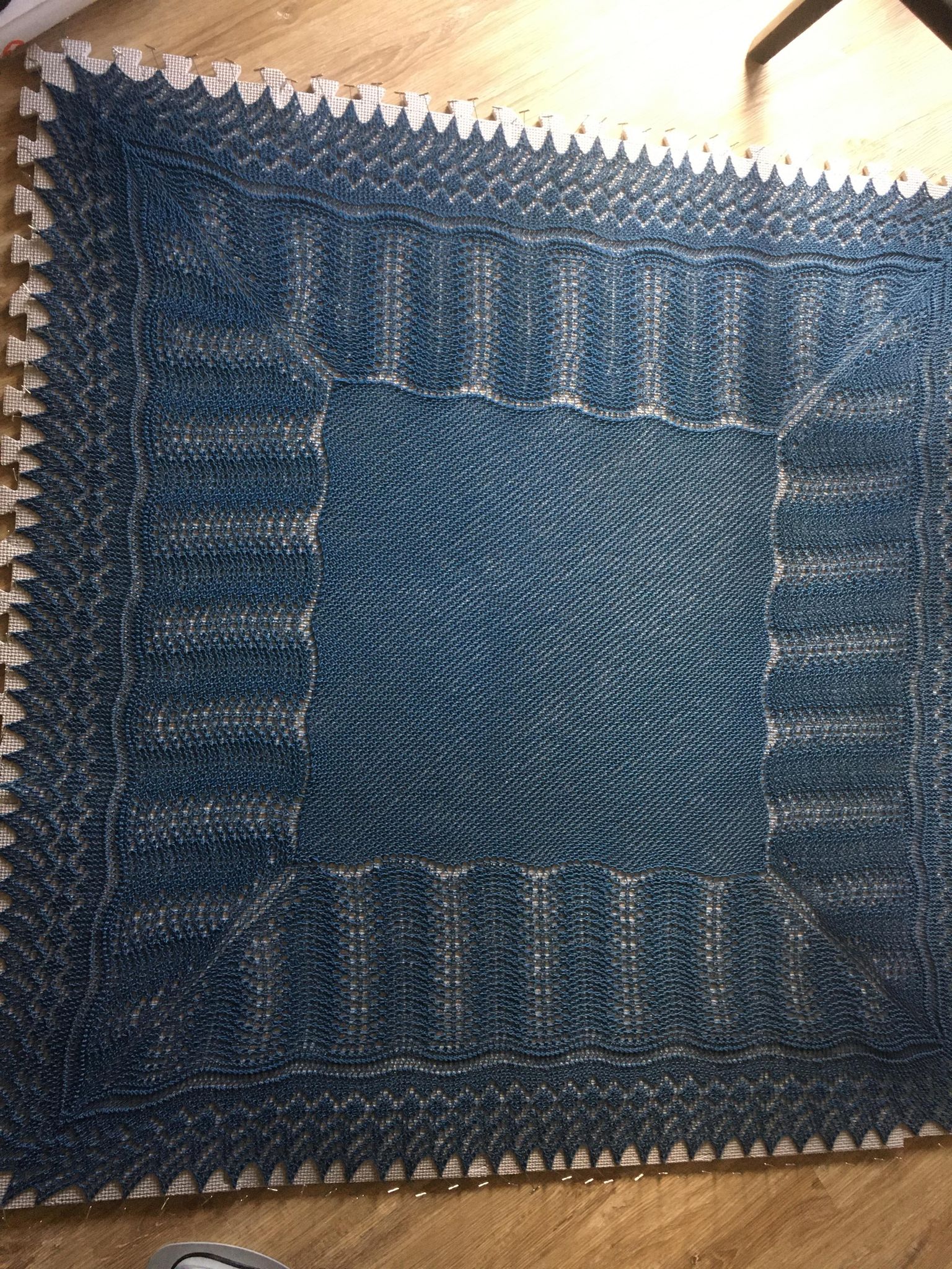 Kronprinsesse Mary svøb strikket i 100 % Superwash Baby merinould. Original størrelse - Billede 13