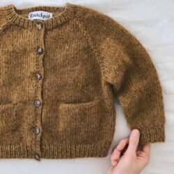 Ellens Cardigan - fysisk opskrift