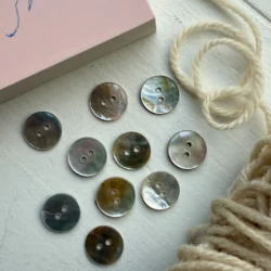 Knapper af perlemor Ø15 mm - 10 stk