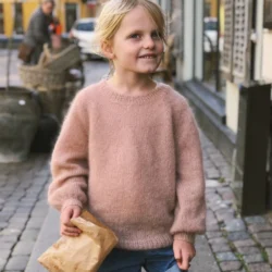 Novice Sweater Junior - Mohair Edition - fysisk opskrift